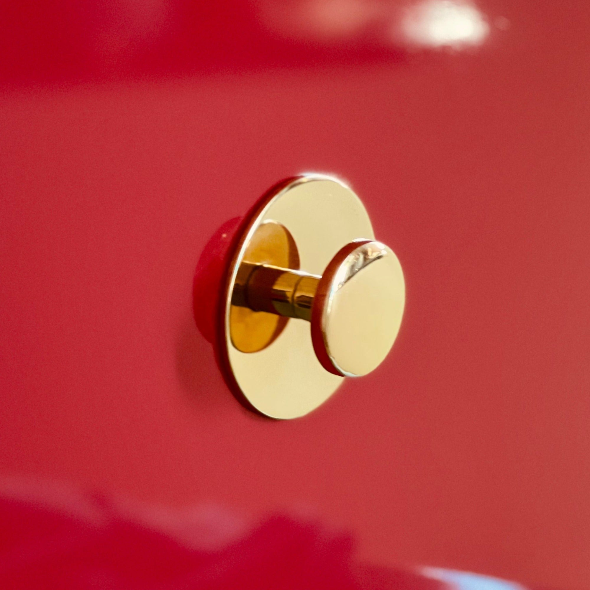 Brass Backplate Round The Resplendent Crow