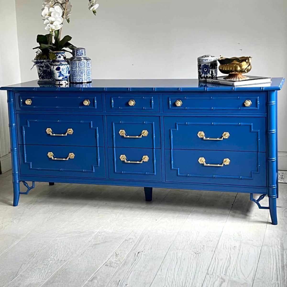 Thomasville Faux Bamboo 9-drawer Dresser in Blue