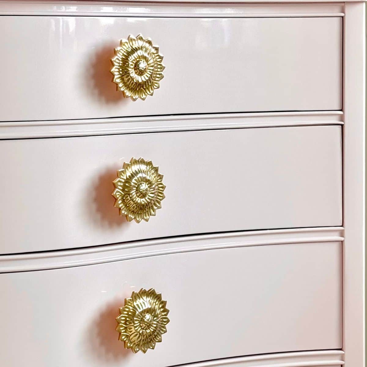 Floral Sunflower Knob 3” & 2” Diameter
