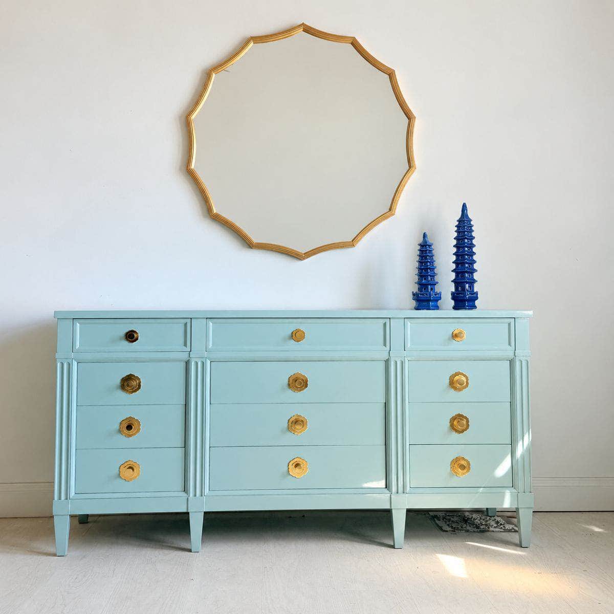 Vintage Lacquered Bedroom Dressers & Nightstands